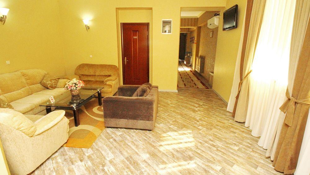 Penthouse Hotel Tbilisi Eksteriør bilde