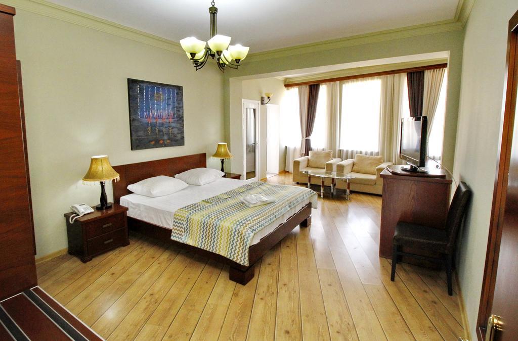 Penthouse Hotel Tbilisi Eksteriør bilde