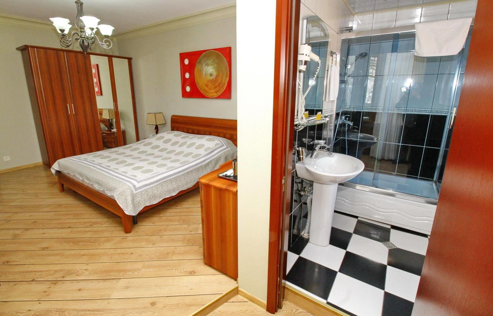 Penthouse Hotel Tbilisi Eksteriør bilde