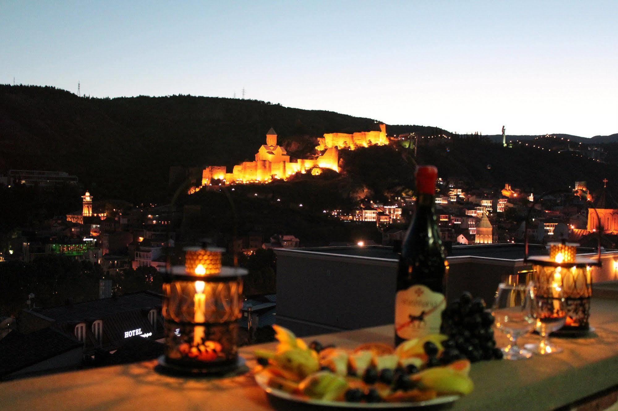 Penthouse Hotel Tbilisi Eksteriør bilde